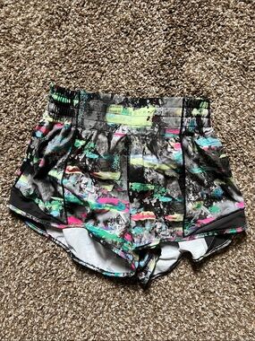 Hotty hot high rise 2 inch shorts